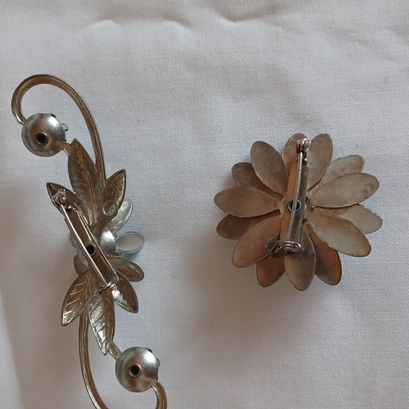 Brooch Set - Picture 2 of 2